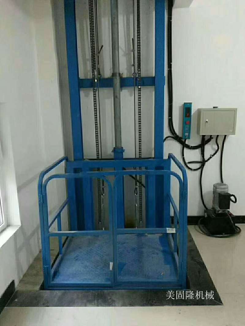 临沂单臂导轨式升降机厂家
