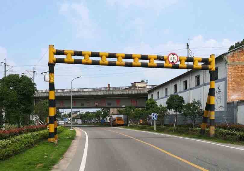 临沂铁路限高架